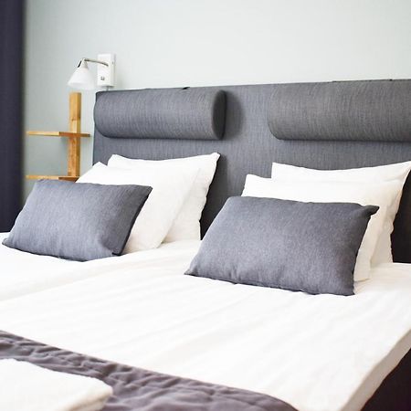 Hotell Gaestis Tierp Bagian luar foto