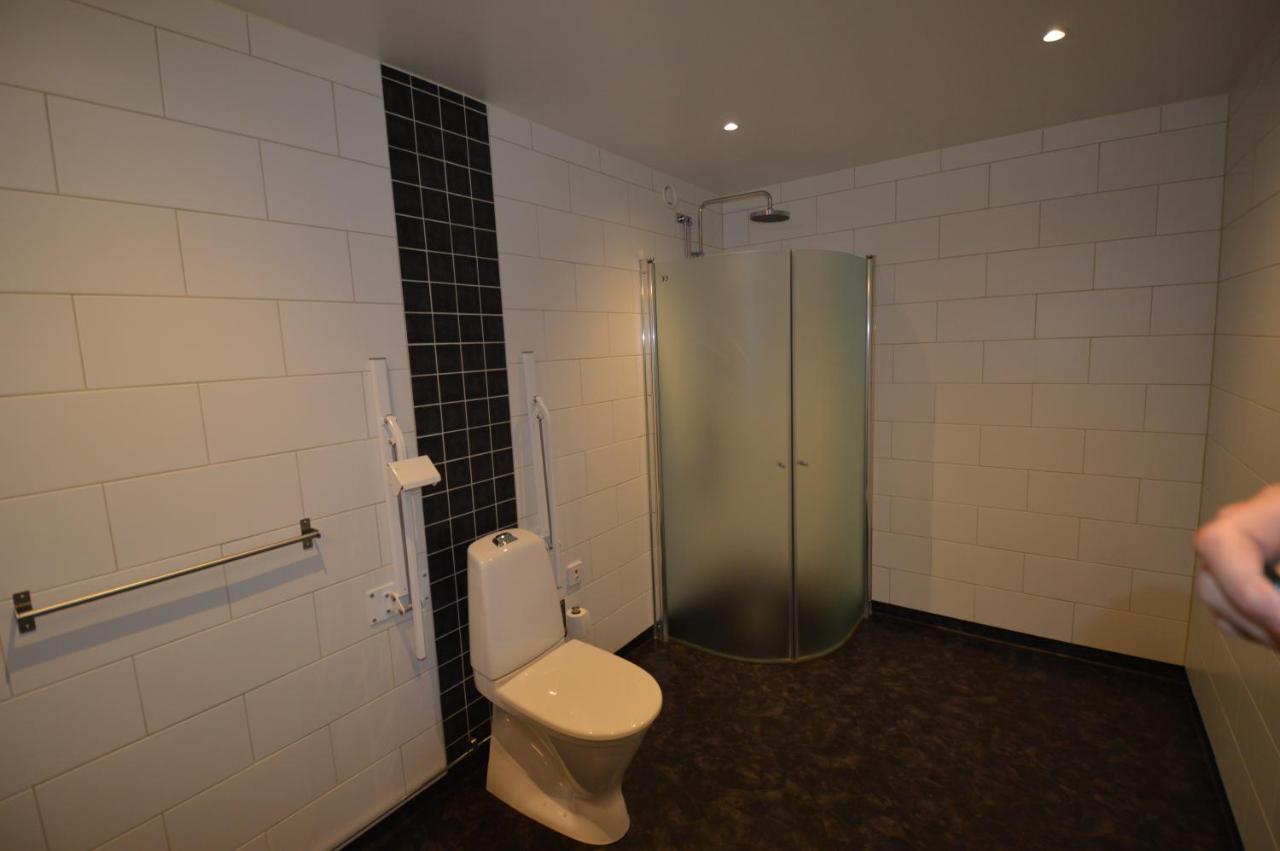Hotell Gaestis Tierp Bagian luar foto